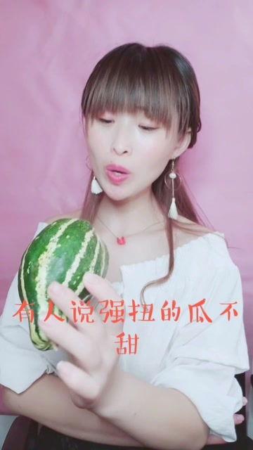 娱乐吃瓜酱羽毛,羽毛背后的故事与传奇